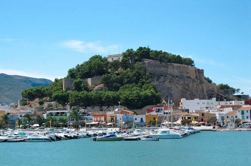 Denia es un pueblo de Alicante con playa