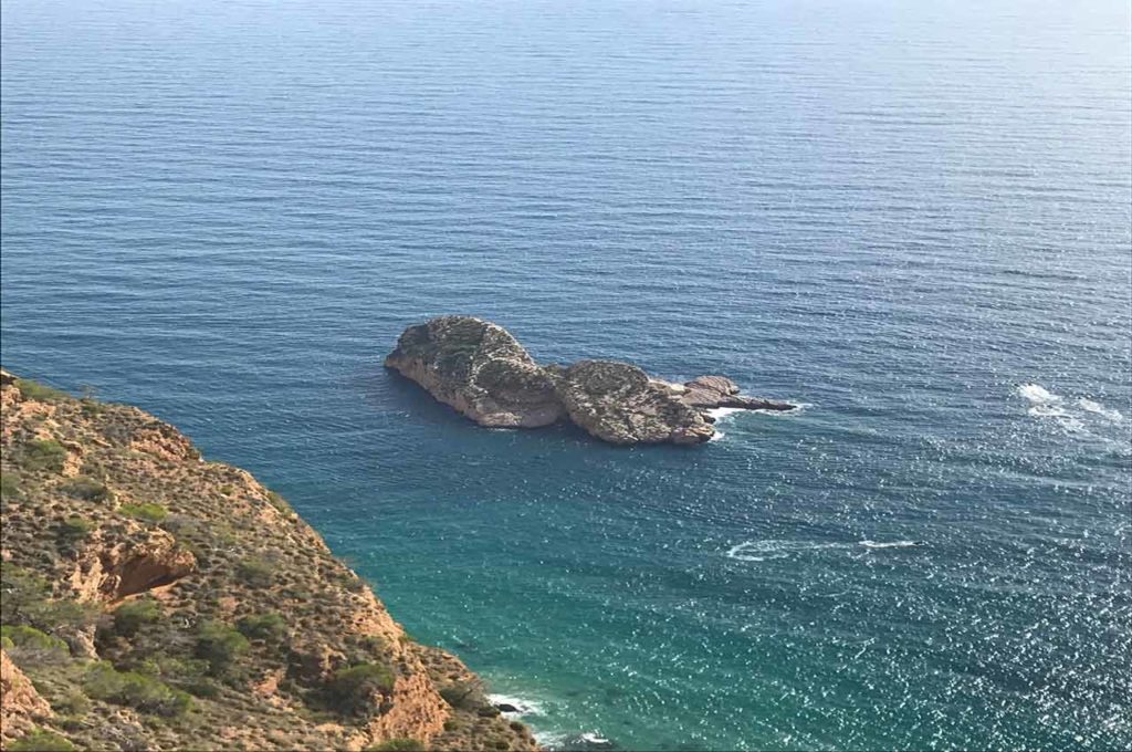 Isla Mediana en el camino por Sierra Helada