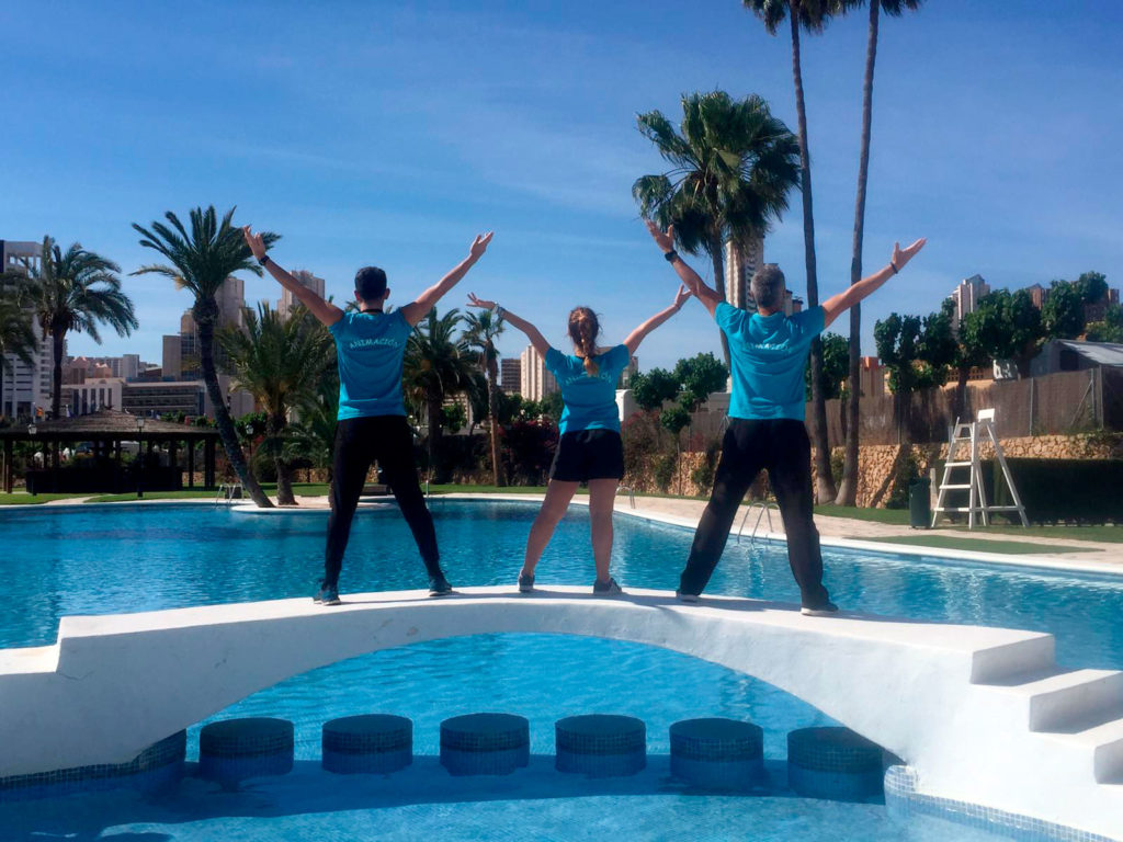 animación piscina camping villasol