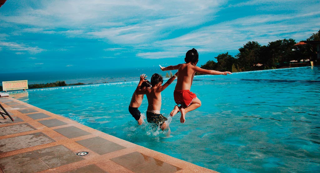 seguridad en piscinas para niños