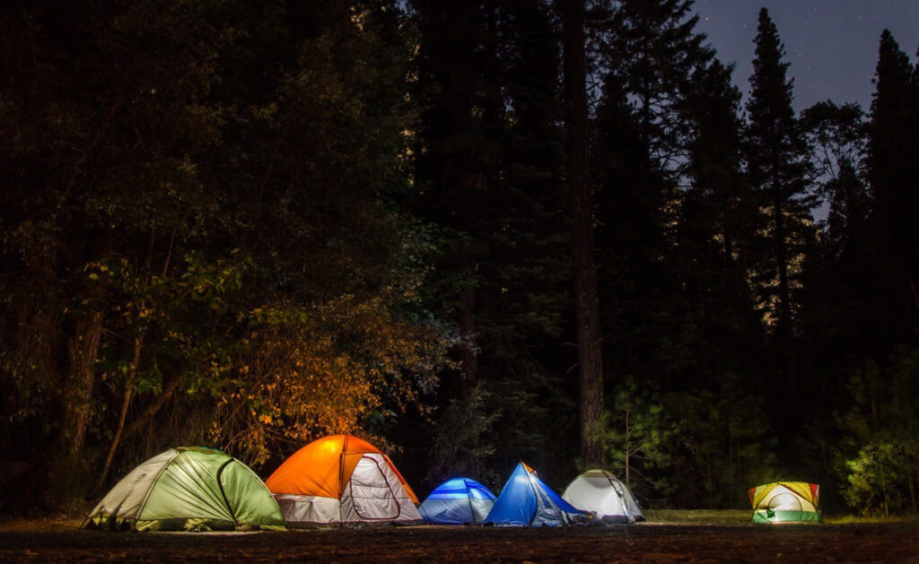 Camping en la naturaleza.
